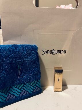 YSL Bundle - Embroidered Hand Towel + Loveshine Plumping Oil + Shopping Bag🎉